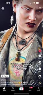 In Part II Remastered, Abby can wear a necklace that has Joel's name  engraved