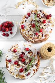 The tartness of the cranberries, the crunchiness of the nuts, and sweetness of the gooey topping complement each other extremely well. Cranberry Almond Coffee Cake Sprinkle Bakes