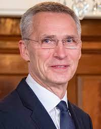 Stoltenberg ønsker blant annet en økning i fellesbudsjettet til nato og større fokus på kutt i militære klimagassutslipp. Jens Stoltenberg Wikiwand