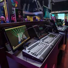 Need a little help from the Onyx community ....is there anyone out there  who could walk me though step by step connecting Onyx 4.10.1269 to Capture  2021 while they are both running