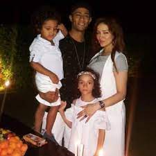 الفنان سيد رجب سجن مرتين وزوجته الأمريكية الثانية هي سبب نجاحه وابنته زوجة هذا الفنان. Ø´Ø§Ù‡Ø¯ Ø¹Ø§Ø¦Ù„Ø© Ù…Ø­Ù…Ø¯ Ø±Ù…Ø¶Ø§Ù†