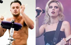 See more ideas about wolf alice, ellie, guitar girl. Nme On Twitter Wolf Alice S Ellie Rowsell Denies She S Engaged To Slaves Isaac Holman Https T Co Vl11gkwjsj