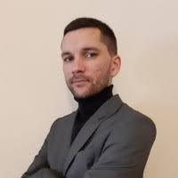 100+ perfiles de «Dragoş