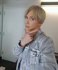 He is known for his debut single perfection. Oli London S Biography Wife Net Worth Plastic Surgery Age