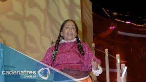 ¿María Elena Velasco 'La india María' operada de cáncer en el estómago? -  YouTube