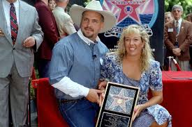 Garth Brooks: On the trail of the king of country music in the American  south