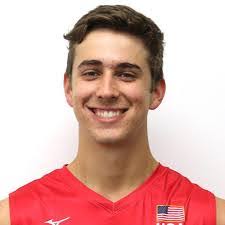 Gabriel Dyer's Instagram, Twitter & Facebook