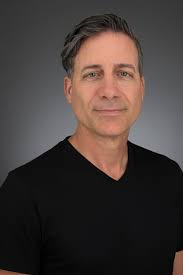 Leverage: Redemption" The Card Game Job (TV Episode 2021)