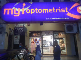 Anda hanya perlu ke kedai mr diy atau order melalui shopee produk windshield repair kit ini dengan harga rm10 sahaja. My I Optometrist