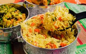 Pilaf De Riz Aux Legumes Recette Epices De Cru Recipe Haitian Food Recipes Pilaf Recipes Vegetarian Cooking