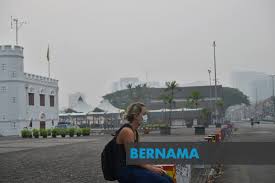 Kualiti udara di sarawak berada dalam keadaan sederhana setakat pukul 4 petang ini. Bernama Jerebu Enam Stesen Di Sarawak Pada Tahap Sangat Tidak Sihat