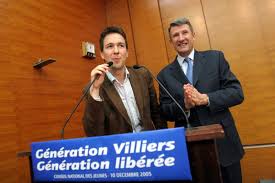 Guillaume peltier est né en banlieue parisienne, dans un hlm de la porte de vanves. Guillaume Peltier Champion Du Monde Du Retournement De Veste Et Du Reniement Politique Le Salon Beige
