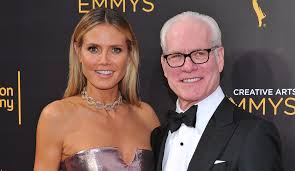 Heidi klum's daughter is already stepping into her footsteps and killing the fashion game at only 16. Heidi Klum Tim Gunn Exit Project Runway Team With Amazon Deadline
