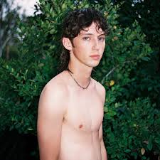We are a small casual family oriented sportsbar and restaurant located in hernando beach on a. Troye Sivan On Why A Mullet Was A Must For His Easy Music Video With Kacey Musgraves Vogue