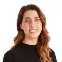 Maxine Rowe's Instagram, Twitter & Facebook