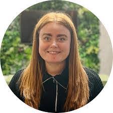 Renee Oneill's Instagram, Twitter & Facebook