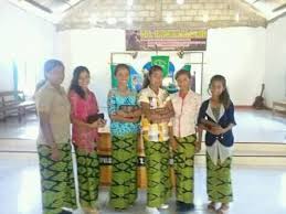 Yayasan mereka bahkan menghargai guru mereka dengan sistem penggajian yang layaknya pns bahkan dengan tunjangan pensiun dan asuransi kesehatan dari provider nomor satu. Smk Kristen Niki Niki Nikiniki East Nusa Tenggara Indonesia School Facebook