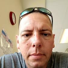 Alien: Covenant cast James Franco as the ship's captain, gave him zero  lines of dialogue, and then immediately set him