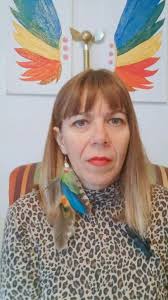 Cómo despertar nuestros dones? Cómo amar nuestras creaciones, cómo confiar  en la vida y recordar que no estamos solos y nunca lo hemos estado , ni lo  estaremos. Un live profundo, mágico