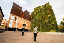 Está pensado para todos los públicos y ofrece una amplia oferta cultural. Caixa Forum Madrid Admission Ticket 2021