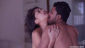 Indian couple impassioned erotic scene  Xozilla.com