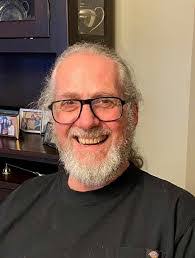 Raymond Plouffe's Instagram, Twitter & Facebook