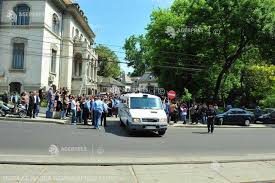 O decizie similară a fost luată şi pentru ceilalţi. Curtea De Apel Craiova Dosarul Privind Interzicerea PÄƒrÄƒsirii Å£Äƒrii De CÄƒtre Sorina Se JudecÄƒ La Tribunalul Olt