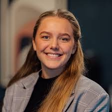 Aurora Olsen's Instagram, Twitter & Facebook