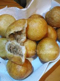 Inti 100 gram kacang hijau ( yg sudah di buang kulit) 80 gram gula putih 1/2 camb. Resepi Kuih Bom Tepung Gandum Galeri Resepi
