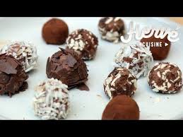 Truffes Au Chocolat Pour Noel La Recette Ultra Facile Youtube Truffes Au Chocolat Recette Truffe Chocolat Dessert Noel Facile