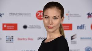 Liste über die besten nora waldstätten filmesie können die vollständige rangliste in: Nora Von Waldstatten Mittlerweile Sind Kinder Fur Mich Ein Thema B Z Berlin