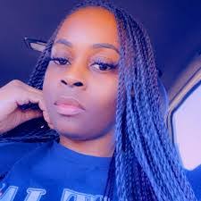 Heather Driskill's Instagram, Twitter & Facebook