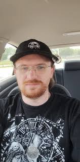 Aaron Tupper's Instagram, Twitter & Facebook