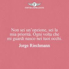 Sfogliando i tuoi giorni come i petali di un fiore, ne vai scoprendo ogni singolo colore; Frasi D Amore Per Lui Le Piu Belle Di Sempre Fervida Ispirazione