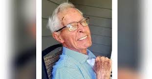 Russell Schaefer's Instagram, Twitter & Facebook