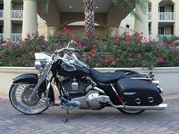 Photo Of A 2005 Harley Davidson Flhrci Road King Classic Road King Classic Road King Harley