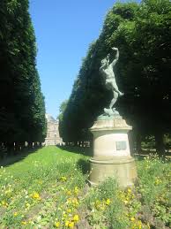 Jardin Du Luxembourg House Styles House Decor