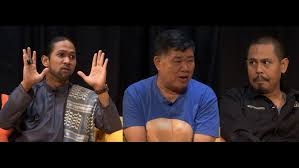 Yusuf azmi yang juga merupakan pengarah unit tindakan khas (utk) persatuan pengguna islam malaysia (ppim) dan ali salimin ketua operasi unit itu dibawa ke mahkamah kajang untuk didakwa atas pertuduhan menceroboh dan perbuatan khianat. Cerita Mereka Yusuf Azmi Lando Zawawi Mr Kentang Rencana Mstar