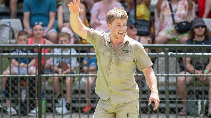 Robert Irwin sparks hilarious reactions after revealing his unusual living arrangements: 
