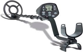 We pick 5 most affordable and best metal detectors under $300. Best Metal Detector Under 300 Dollars Buying Guide 2021 Usercompared