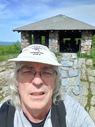 The bear that doesn't want to leave the trail, made me bushwhack