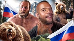 Michael Gundill teste une machine pour s'entraîner à lever des pneus