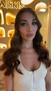 Soft waves for this beautiful girl @harrietcampbell_dj , #hair #hairstylist  #hairdubai #hairstyle #haircolorist #dubaimarina #dubai #liverpool  #hairstyles #girltime #dubaihairstylist