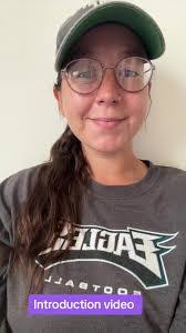 Emily Aragon's Instagram, Twitter & Facebook