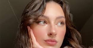 Madeline Blair's Instagram, Twitter & Facebook