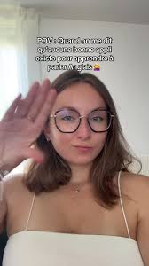 Apprenez l'anglais facilement avec Emma 🤭