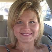 Lori Pettit's Instagram, Twitter & Facebook