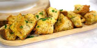 Bake Up Spicy Garlic Bread Bites For A Quick And Crunchy Snack Recipe Recipes Crunchy Snack Garlic Bread