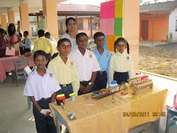 Laporan magang 2 (silabus,kurikulum, dan telaah pembelajaran). Panatia Sains Sjk Tamil Lanadron School Level Science Fair 2011