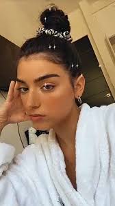 Dixie D Amelio In 2020 Dixie Celebrity Lifestyle Girls Are Awesome